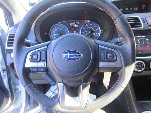 Used 2017 Subaru Crosstrek 2.0i Premium image 10
