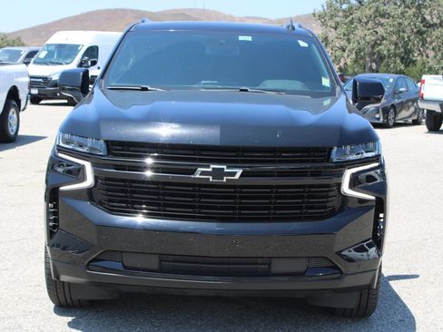 Used 2024 Chevrolet Suburban RST RWD image 2