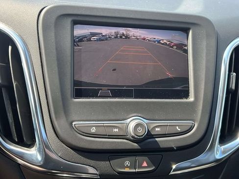 Used 2024 Chevrolet Equinox LT FWD image 20