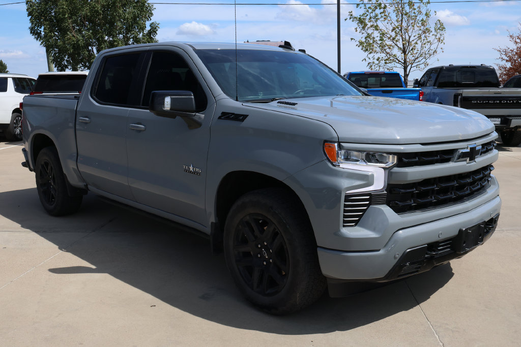 Used 2024 Chevrolet Silverado 1500 RST AWD/4WD image 3