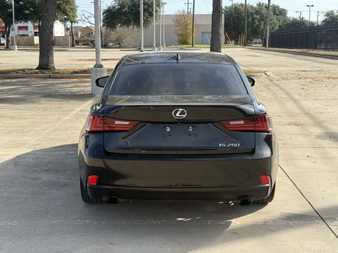 Used 2015 Lexus IS 250 image 6