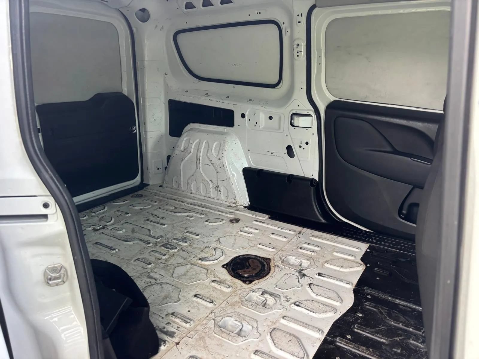 Used 2017 RAM ProMaster City Tradesman w/ Rear Back-up Camera Group FWD image 22