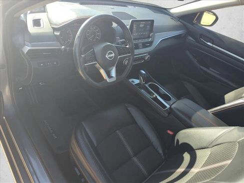 Used 2024 Nissan Altima 2.5 SR image 10