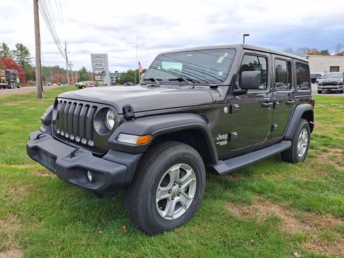 Used 2019 Jeep Wrangler Unlimited Sport S image 5