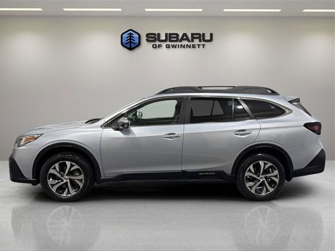 Used 2021 Subaru Outback Limited XT image 2
