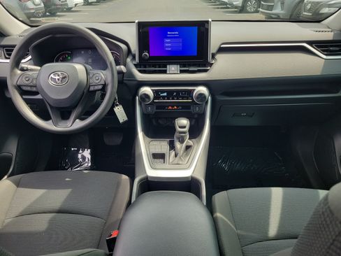 Used 2024 Toyota RAV4 LE AWD/4WD image 9