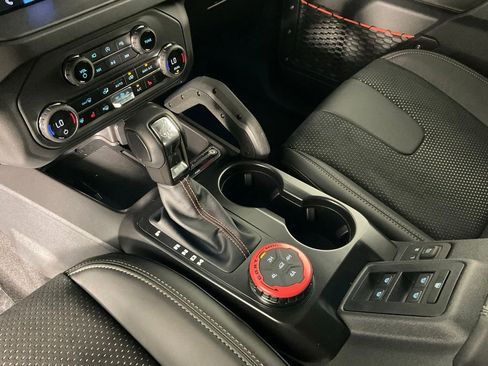 New 2026 Ford Bronco Raptor AWD/4WD image 19