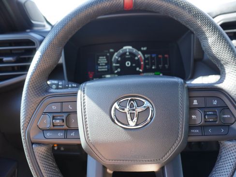 Used 2025 Toyota Sequoia TRD Pro AWD/4WD image 27