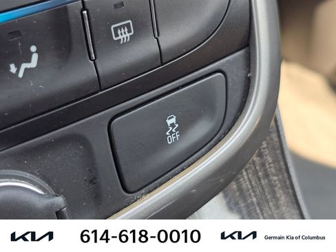 Used 2016 Chevrolet Malibu LT FWD image 33