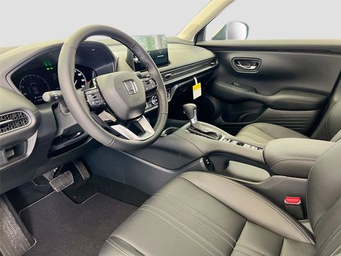 New 2026 Honda HR-V EX-L image 11