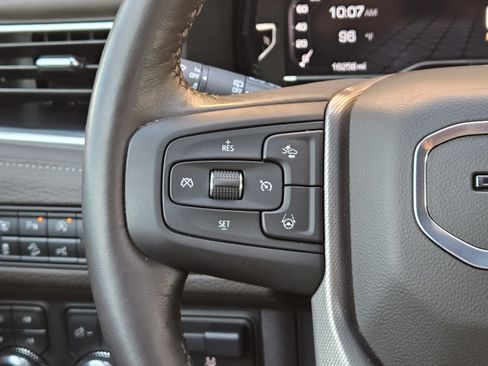 Used 2024 GMC Yukon Denali w/ Denali Reserve Package AWD/4WD image 24