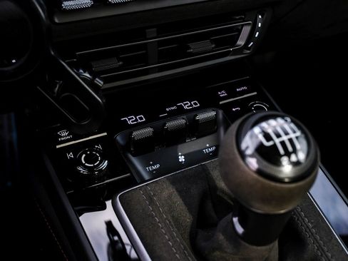 Used 2023 Porsche 911 Targa 4 GTS image 34