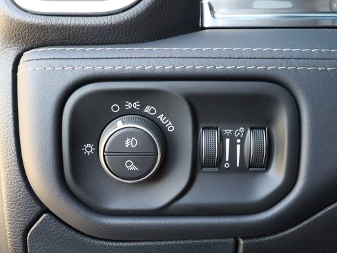 Used 2024 RAM 1500 Limited image 22