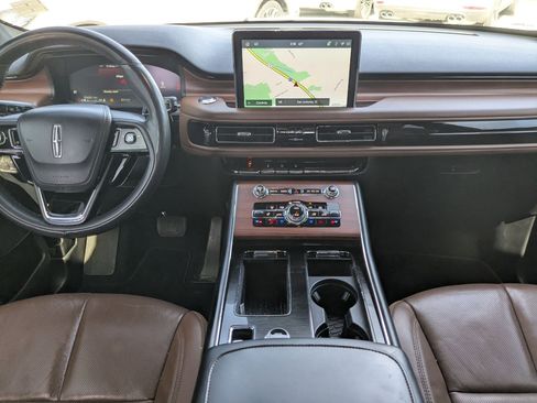 Used 2021 Lincoln Aviator Reserve w/ Elements Package Plus image 21