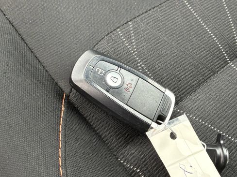Used 2021 Ford EcoSport SE w/ SE Convenience Package FWD image 27