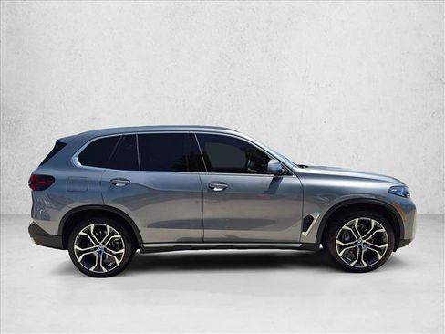Used 2026 BMW X5 sDrive40i w/ Climate Comfort Package RWD image 4