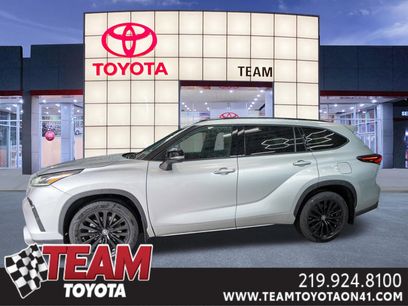 Used 2024 Toyota Highlander XSE