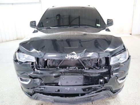 Used 2021 Jeep Grand Cherokee Laredo AWD/4WD image 7