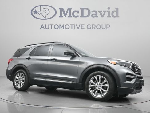 Used 2024 Ford Explorer XLT w/ Equipment Group 202A RWD image 25