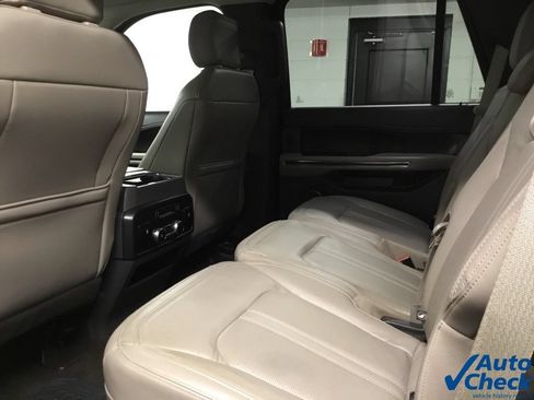 Used 2019 Ford Expedition Limited w/ Equipment Group 301A AWD/4WD image 27
