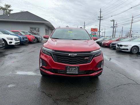 Used 2024 Chevrolet Equinox RS image 2