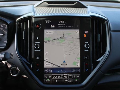 Used 2025 Subaru Ascent Bronze Edition w/ Onyx Package image 18