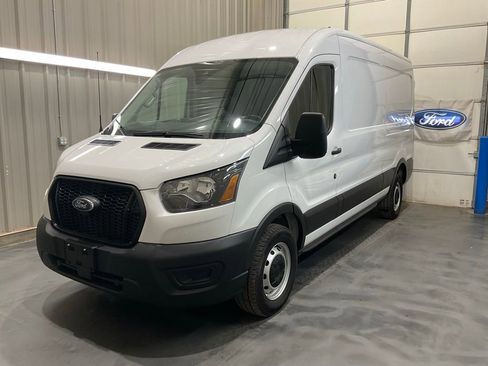 Used 2023 Ford Transit 250 Base image 3
