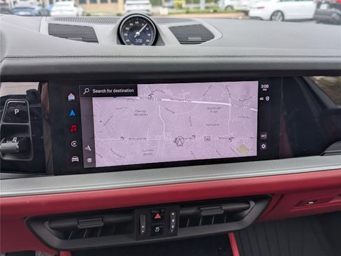 Used 2024 Porsche Cayenne Coupe image 28