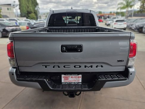Used 2021 Toyota Tacoma TRD Sport w/ Technology Package image 10