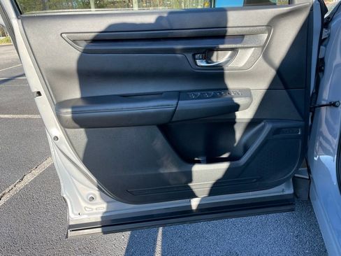 Certified 2025 Honda CR-V LX image 24