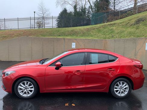 Used 2014 MAZDA MAZDA3 i Touring image 2