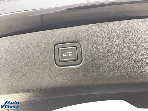 Used 2025 Chevrolet Blazer RS image 7