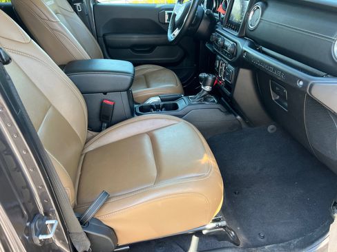 Used 2021 Jeep Wrangler Unlimited Rubicon 4xe w/ Cold Weather Group image 14