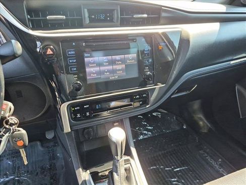 Certified 2019 Toyota Corolla SE FWD image 15