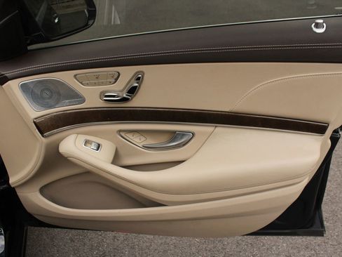 Used 2015 Mercedes-Benz S 550 Sedan image 26