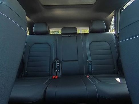 New 2026 Volkswagen Atlas Cross Sport SEL R-Line image 28