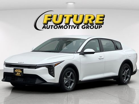 Used 2025 Kia K4 LXS image 8