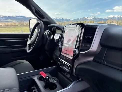 New 2026 RAM 3500 Big Horn AWD/4WD image 74