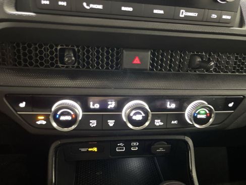 Used 2023 Honda CR-V EX image 18