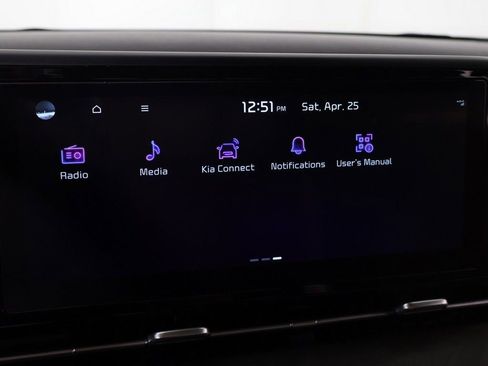 Used 2023 Kia Carnival EX FWD image 46