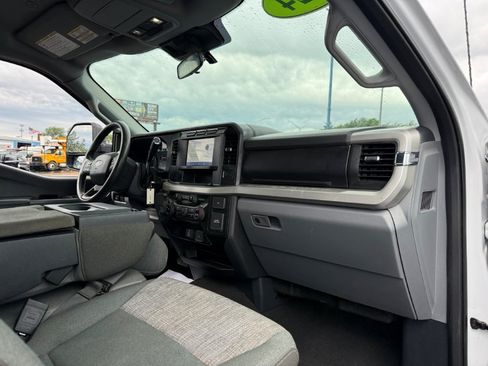 Used 2024 Ford F250 XLT AWD/4WD image 26