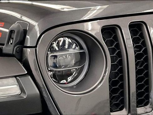Used 2022 Jeep Gladiator Mojave w/ LED Lighting Group AWD/4WD image 35