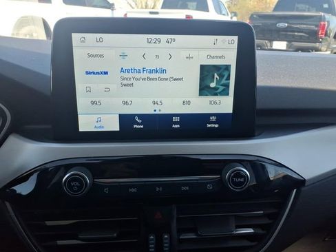 Used 2022 Ford Escape SE w/ Convenience Package image 16