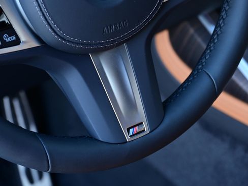 New 2026 BMW X7 xDrive40i w/ Executive Package image 24