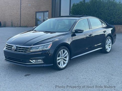 Used 2018 Volkswagen Passat 2.0T SE FWD image 3