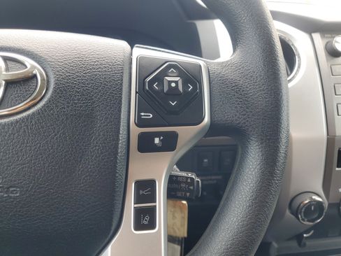 Used 2019 Toyota Tundra SR5 w/ SR5 Upgrade Package AWD/4WD image 21