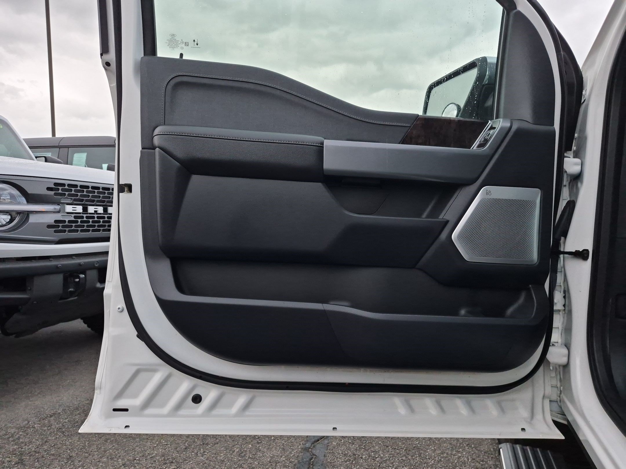 Used 2023 Ford F150 Lariat w/ Equipment Group 502A High AWD/4WD image 15