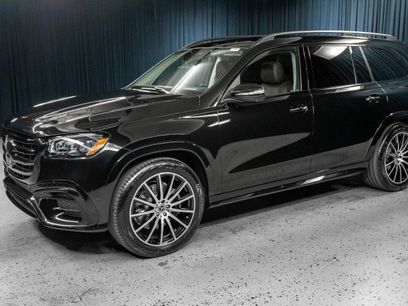 New 2025 Mercedes-Benz GLS 450 4MATIC