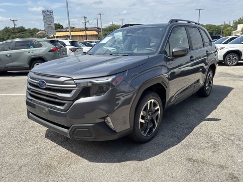 New 2025 Subaru Forester Premium image 7