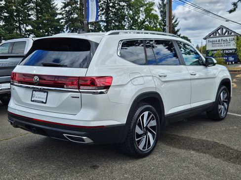 Used 2024 Volkswagen Atlas SEL AWD/4WD image 5